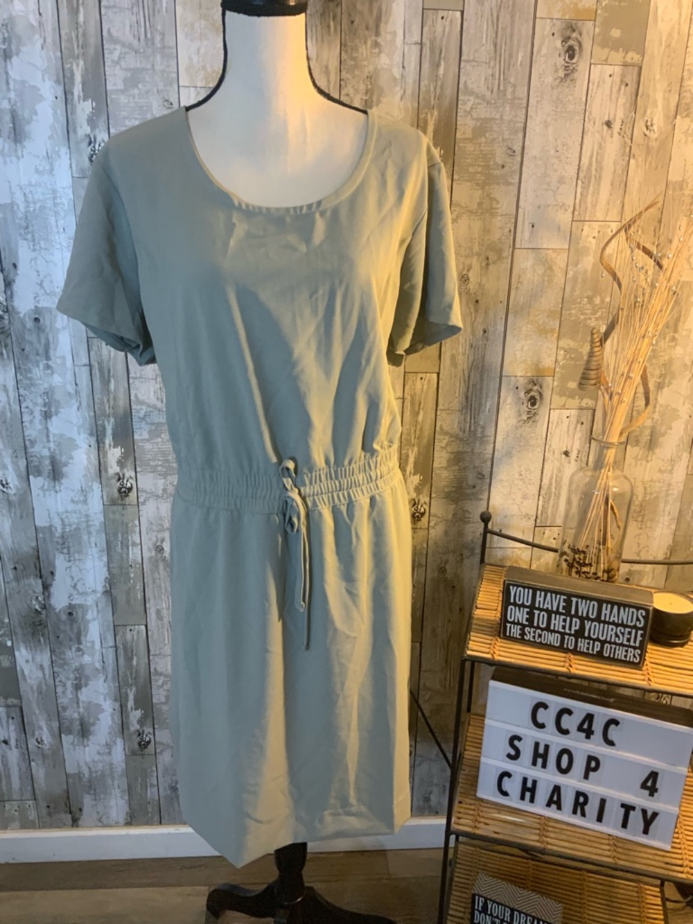 32 Degrees Sage Green Short-Sleeve Drawstring Midi Dress